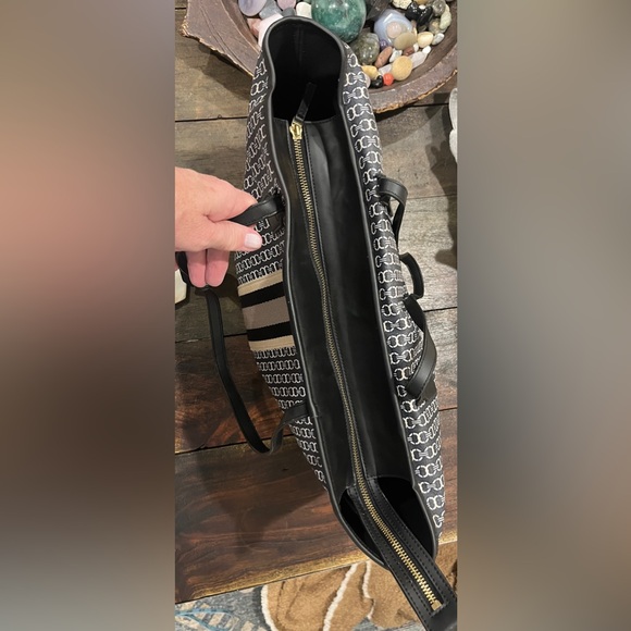 Tory Burch Gemini canvas coated LARGE TOTE Gemini Link GUC - Picture 13 of 16